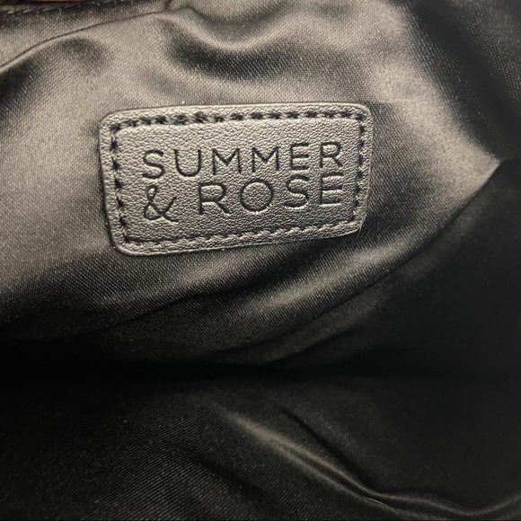 Summer & Rose | Black fold over clutch - Picture 3 of 4